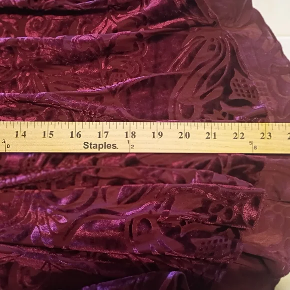 Ultra Pink Burnt Velvet Women's Patterned Top in Deep Burgundy Sz L - Picture 4 of 9